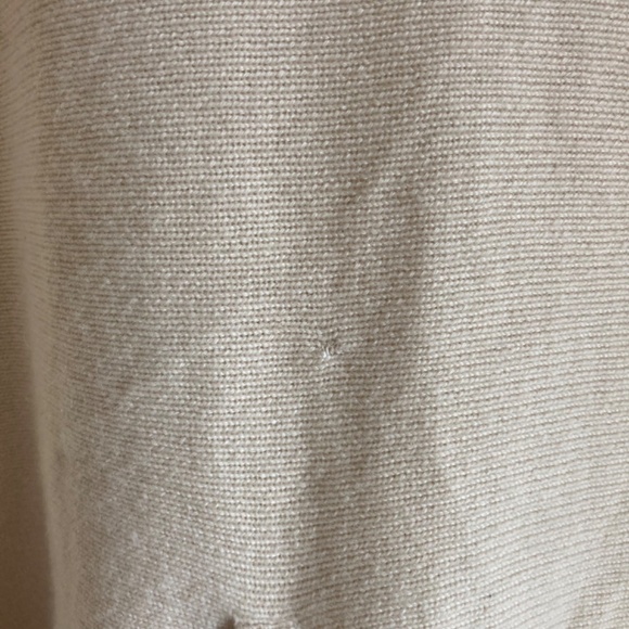 Ralph Lauren 100% cashmere poncho with flaws - Picture 5 of 10